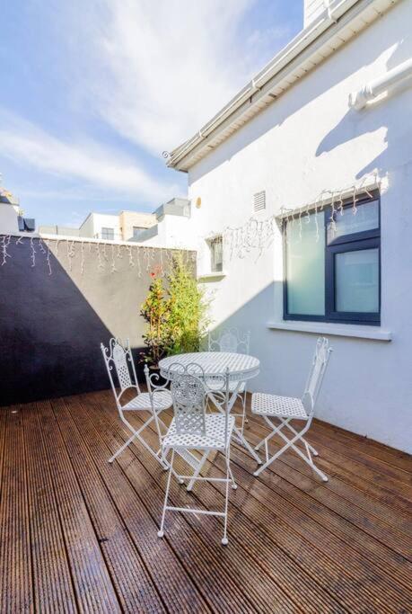 Newly Refurbished Traditional Cottage Blackrock Blackrock  Exterior foto
